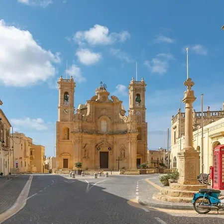 Ir Razzett Ta Keiran Traditional 4 Bedroom Gozitan With Private Pool, En-suite Bathrooms Bbq In * Għarb