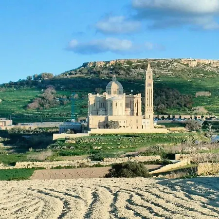 Ir Razzett Ta Keiran Traditional 4 Bedroom Gozitan With Private Pool, En-suite Bathrooms Bbq In Casa de Férias *